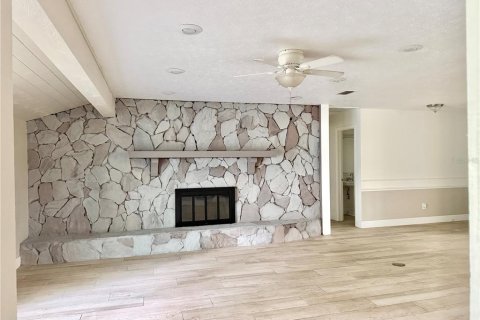 Villa ou maison à vendre à Tampa, Floride: 4 chambres, 196.58 m2 № 2130139 - photo 7