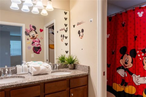 Casa en alquiler en Kissimmee, Florida, 5 dormitorios, 210.42 m2 № 2219092 - foto 13