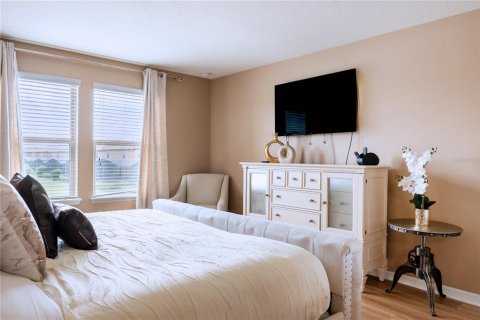 Casa en alquiler en Kissimmee, Florida, 5 dormitorios, 210.42 m2 № 2219092 - foto 18