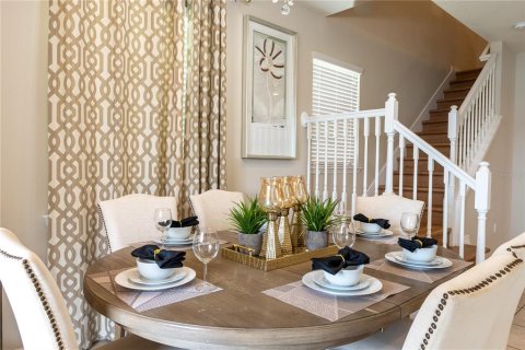 Casa en alquiler en Kissimmee, Florida, 5 dormitorios, 210.42 m2 № 2219092 - foto 3
