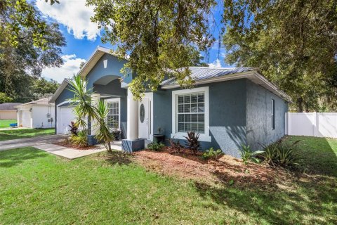Villa ou maison à vendre à DeLand, Floride: 3 chambres, 157.75 m2 № 2319235 - photo 4