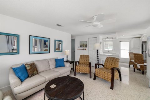 Condominio en venta en Sarasota, Florida, 2 dormitorios, 77.67 m2 № 2099423 - foto 13