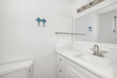 Condominio en venta en Sarasota, Florida, 2 dormitorios, 77.67 m2 № 2099423 - foto 24