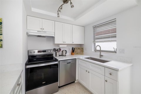 Condominio en venta en Sarasota, Florida, 2 dormitorios, 77.67 m2 № 2099423 - foto 7