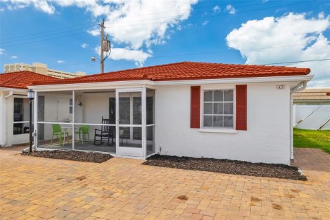 Condominio en venta en Sarasota, Florida, 2 dormitorios, 77.67 m2 № 2099423 - foto 3