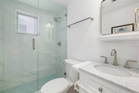 Condominio en venta en Sarasota, Florida, 2 dormitorios, 77.67 m2 № 2099423 - foto 29