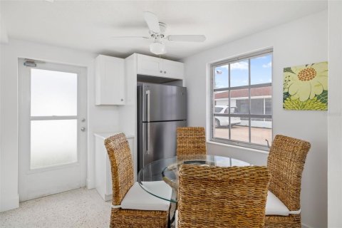 Condominio en venta en Sarasota, Florida, 2 dormitorios, 77.67 m2 № 2099423 - foto 5