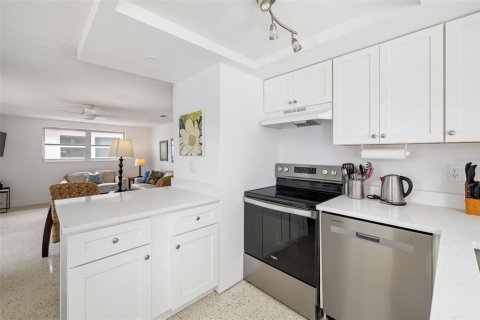 Condominio en venta en Sarasota, Florida, 2 dormitorios, 77.67 m2 № 2099423 - foto 8