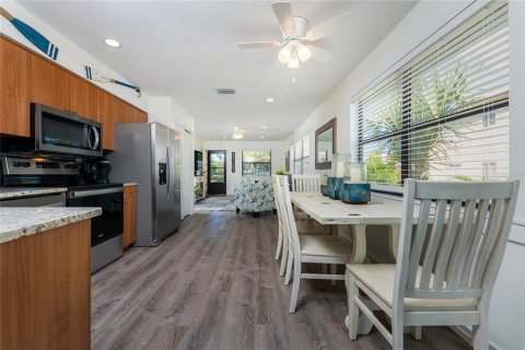Condominio en alquiler en Englewood, Florida, 2 dormitorios, 80.27 m2 № 1554698 - foto 8