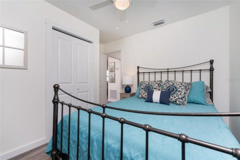 Condominio en alquiler en Englewood, Florida, 2 dormitorios, 80.27 m2 № 1554698 - foto 15