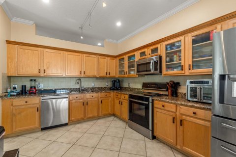 Condo in Vero Beach, Florida, 3 bedrooms  № 2417969 - photo 10