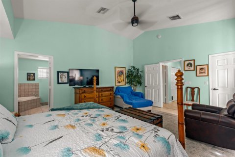 Condo in Vero Beach, Florida, 3 bedrooms  № 2417969 - photo 16