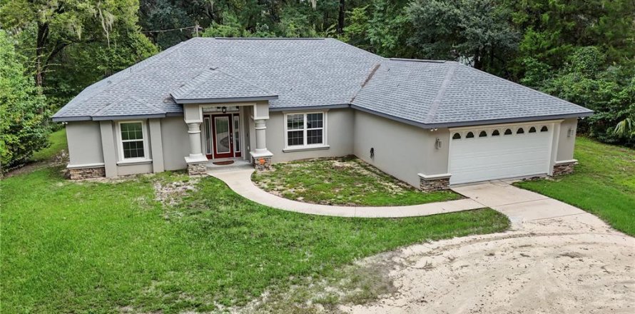 Villa ou maison à Dunnellon, Floride 3 chambres, 199.37 m2 № 2413591