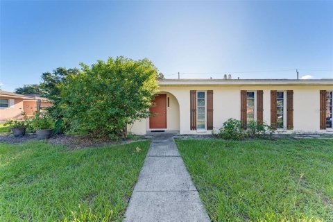 Appartement à Gulfport, Floride 1 chambre, 67.35 m2 № 2376665