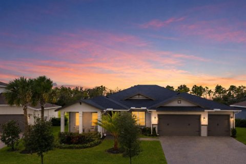 House in Loxahatchee Groves, Florida 4 bedrooms, 320.05 sq.m. № 2251461 - photo 2