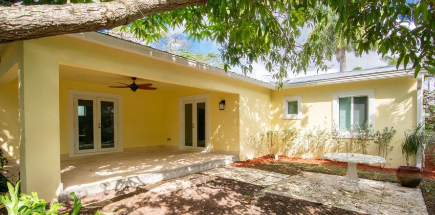 Casa en West Palm Beach, Florida 3 dormitorios, 142.33 m2 № 1179537