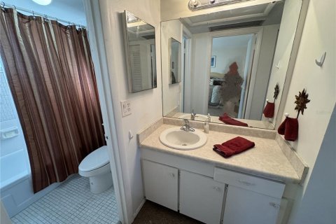 Condominio en venta en Bradenton, Florida, 1 dormitorio, 55.74 m2 № 2119046 - foto 19