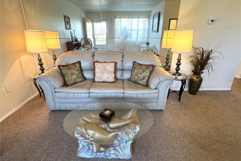 Condominio en venta en Bradenton, Florida, 1 dormitorio, 55.74 m2 № 2119046 - foto 3