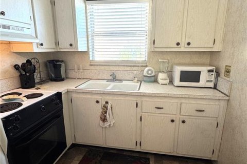 Condominio en venta en Bradenton, Florida, 1 dormitorio, 55.74 m2 № 2119046 - foto 8