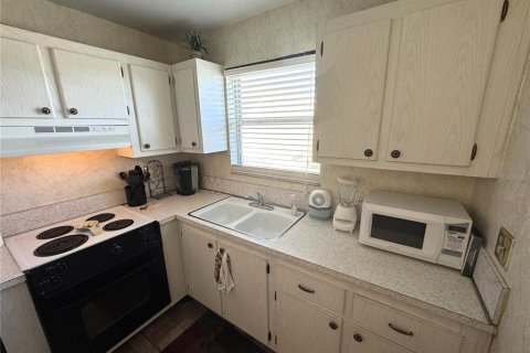 Condominio en venta en Bradenton, Florida, 1 dormitorio, 55.74 m2 № 2119046 - foto 6
