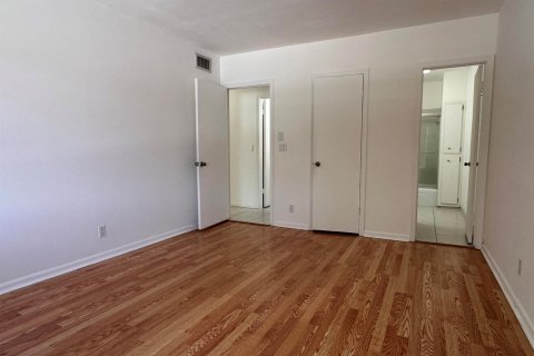 Condominio en alquiler en Fort Lauderdale, Florida, 2 dormitorios, 102.19 m2 № 2077805 - foto 4