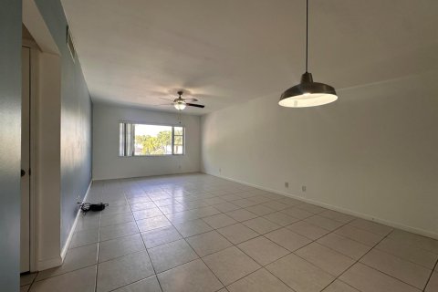 Condominio en Fort Lauderdale, Florida, 2 dormitorios  № 2077805