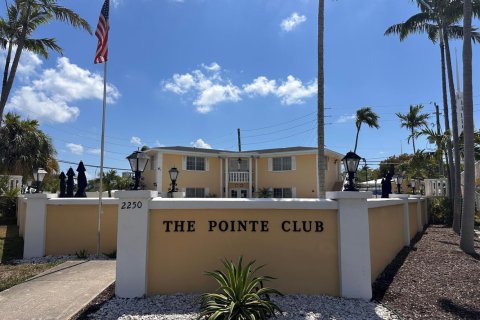 Condominio en alquiler en Fort Lauderdale, Florida, 2 dormitorios, 102.19 m2 № 2077805 - foto 12