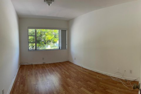 Condominio en alquiler en Fort Lauderdale, Florida, 2 dormitorios, 102.19 m2 № 2077805 - foto 3