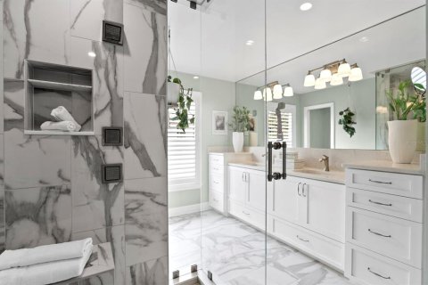 Casa en alquiler en Tampa, Florida, 4 dormitorios, 336.31 m2 № 1858068 - foto 23
