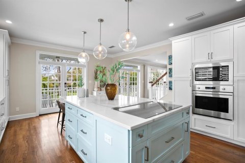 Casa en alquiler en Tampa, Florida, 4 dormitorios, 336.31 m2 № 1858068 - foto 12