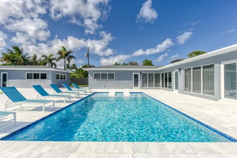 Propiedad comercial en venta en Wilton Manors, Florida, 172.89 m2 № 2260766 - foto 19