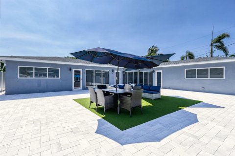 Propiedad comercial en venta en Wilton Manors, Florida, 172.89 m2 № 2260766 - foto 17