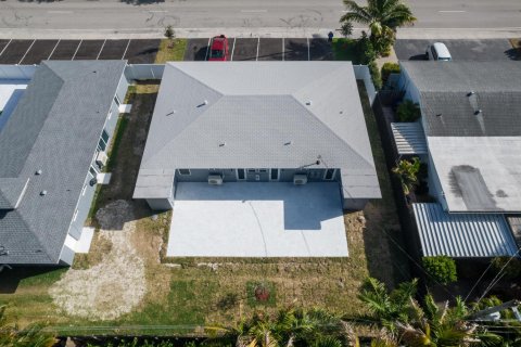 Propiedad comercial en venta en Wilton Manors, Florida, 172.89 m2 № 2260766 - foto 4