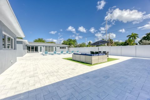 Propiedad comercial en venta en Wilton Manors, Florida, 172.89 m2 № 2260766 - foto 25