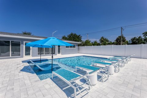 Propiedad comercial en venta en Wilton Manors, Florida, 172.89 m2 № 2260766 - foto 9