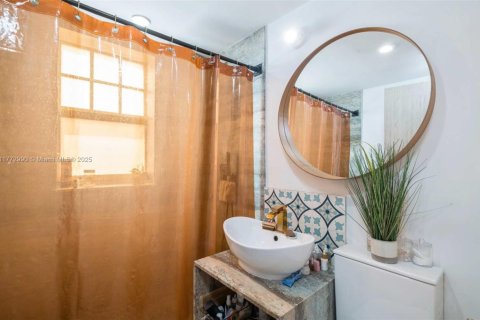 Copropriété à vendre à Miami Beach, Floride: 1 chambre, 65.03 m2 № 1888001 - photo 16