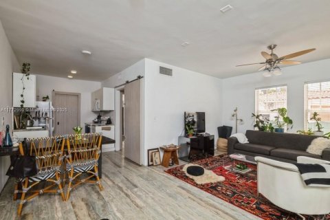 Copropriété à vendre à Miami Beach, Floride: 1 chambre, 65.03 m2 № 1888001 - photo 6