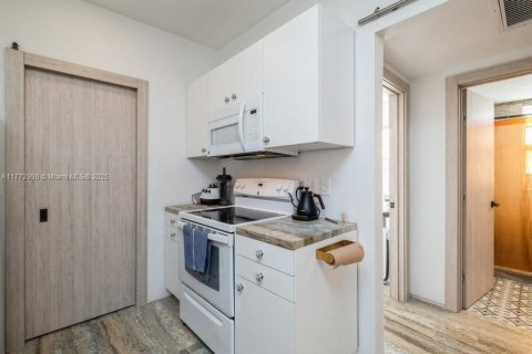 Copropriété à vendre à Miami Beach, Floride: 1 chambre, 65.03 m2 № 1888001 - photo 12