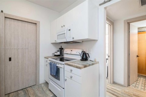 Copropriété à vendre à Miami Beach, Floride: 1 chambre, 65.03 m2 № 1888001 - photo 21