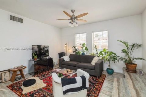 Copropriété à vendre à Miami Beach, Floride: 1 chambre, 65.03 m2 № 1888001 - photo 19
