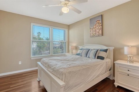 House in Englewood, Florida 3 bedrooms, 147.71 sq.m. № 1720857 - photo 29