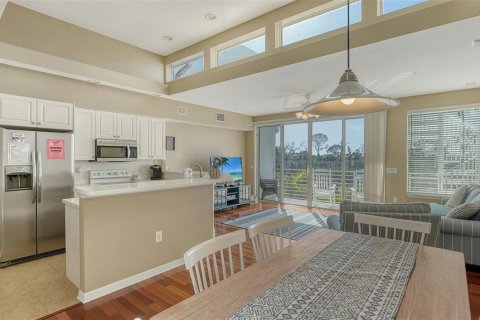 House in Englewood, Florida 3 bedrooms, 147.71 sq.m. № 1720857 - photo 9