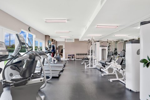 Купить кондоминиум в Майами, Флорида 1 спальня, 75.81м2, № 1957813 - фото 19