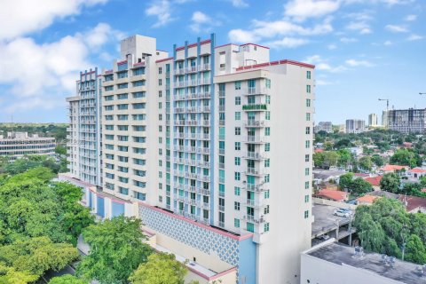 Купить кондоминиум в Майами, Флорида 1 спальня, 75.81м2, № 1957813 - фото 1