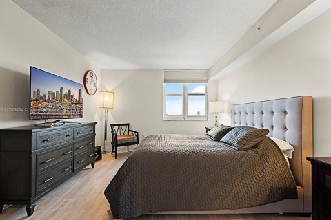 Купить кондоминиум в Майами, Флорида 1 спальня, 75.81м2, № 1957813 - фото 9