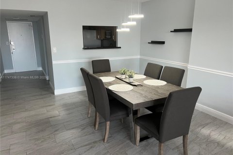 Купить кондоминиум в Авентура, Флорида 2 спальни, 121.52м2, № 1710798 - фото 12