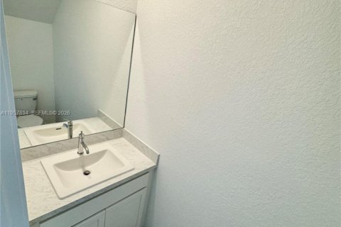 Снять в аренду таунхаус в Помпано-Бич, Флорида 3 спальни, № 2011678 - фото 8