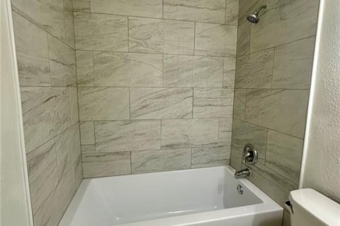 Casa en alquiler en Winter Garden, Florida, 3 dormitorios, 96.06 m2 № 1898419 - foto 11