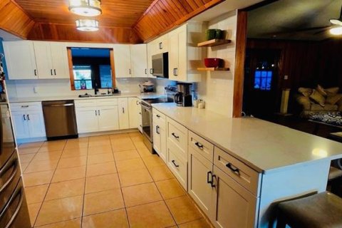 Casa en venta en Floral City, Florida, 4 dormitorios, 291.34 m2 № 2115304 - foto 28