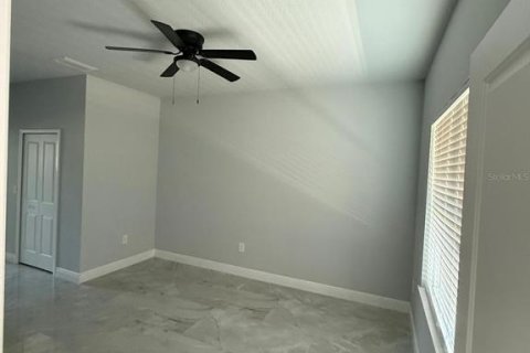House in Kissimmee, Florida 3 bedrooms, 156.63 sq.m. № 1908165 - photo 5